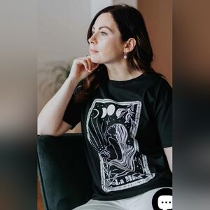 Wanderlust | Black & White Oversized T-Shirt 'La Mama', Size XS